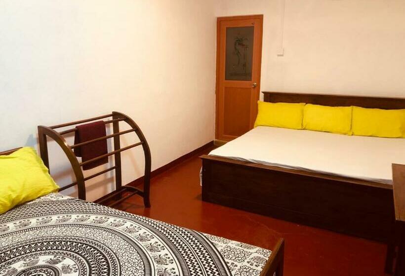 پانسیون Nilaveli Sheen Coast