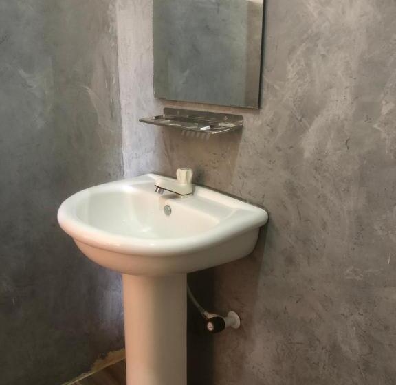 پانسیون Nilaveli Sheen Coast