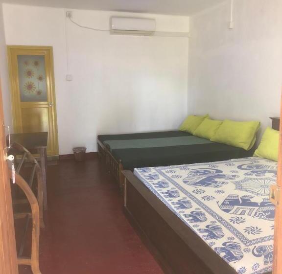 پانسیون Nilaveli Sheen Coast