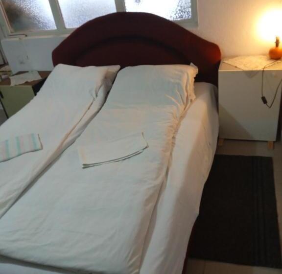 پانسیون Vikendica Vidikovac Na Zavojskom Jezeru