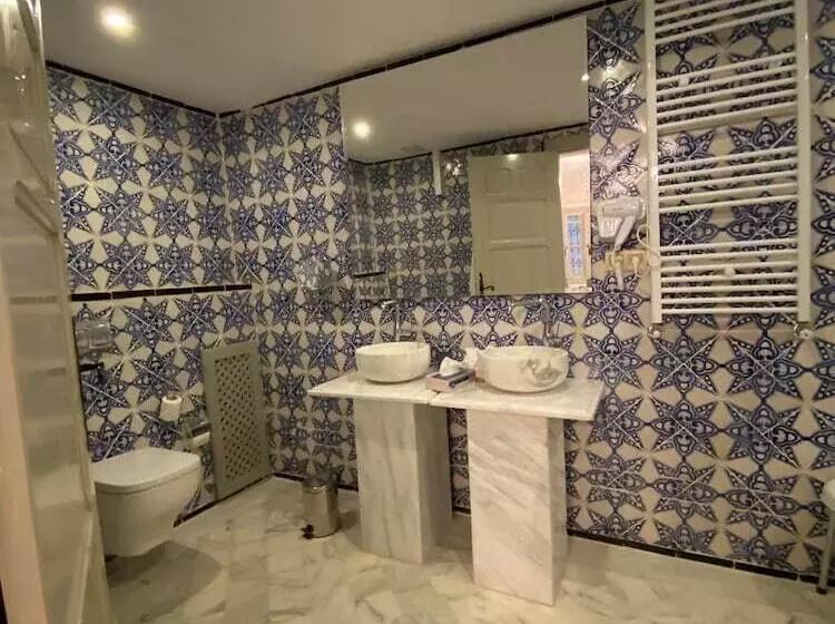 ریاض La Menara Hotel & Spa