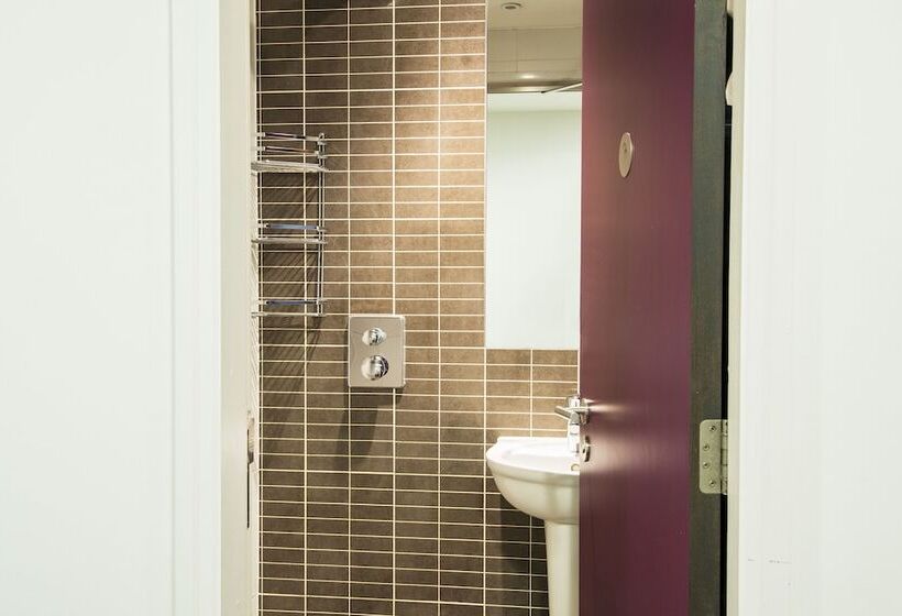 הוסטל Safestay London Elephant & Castle