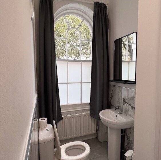 הוסטל Safestay London Elephant & Castle