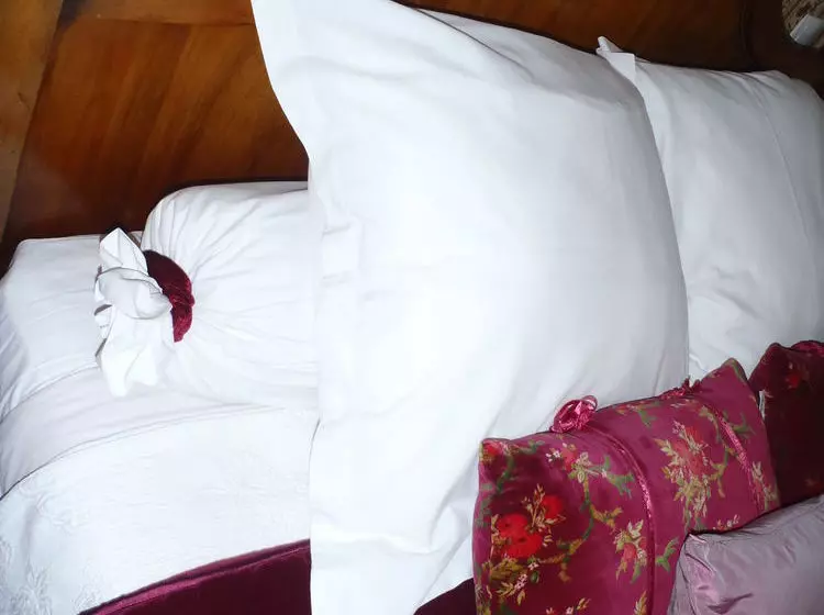 Bed and Breakfast La Villa Les Pins