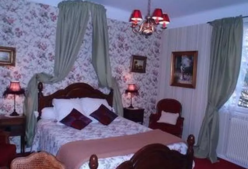 Bed and Breakfast La Villa Les Pins