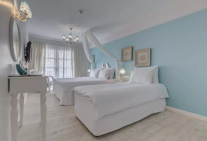 Erendira Hotel   Special Class