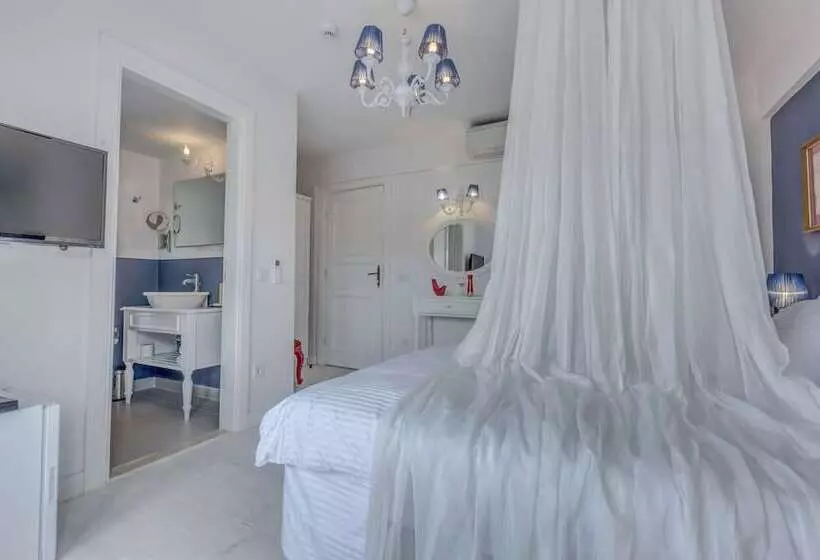 Erendira Hotel   Special Class