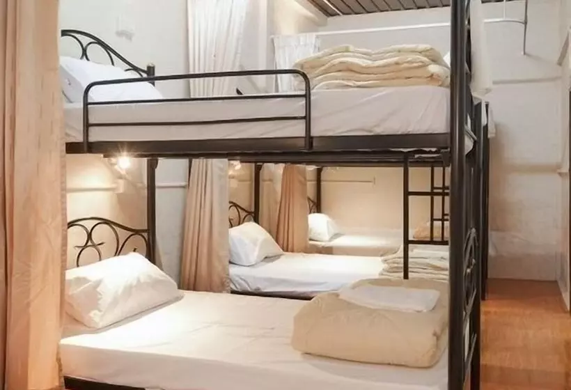 Gotum Hostel & Restaurant