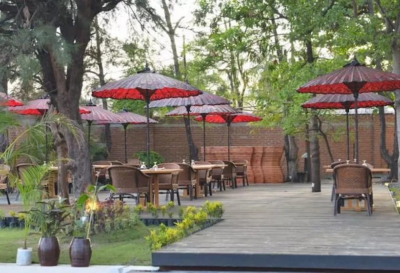 هتل Amazing Mandalay