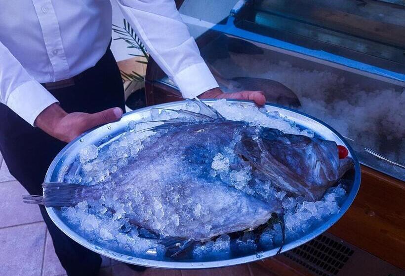 בית מלון כפרי Beach