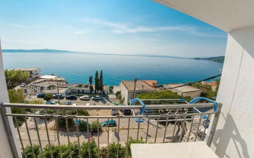 בית מלון כפרי Beach