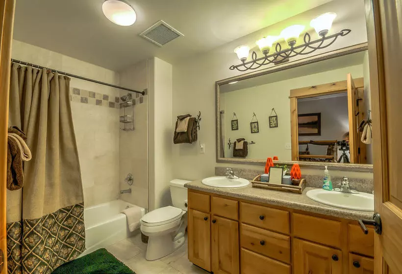 בית מלון כפרי Canyon Creek B201