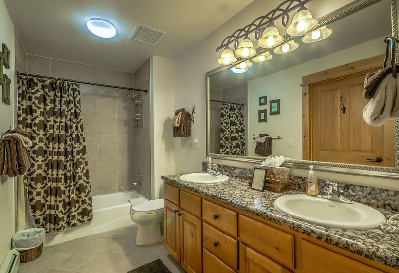 فندق Canyon Creek B201