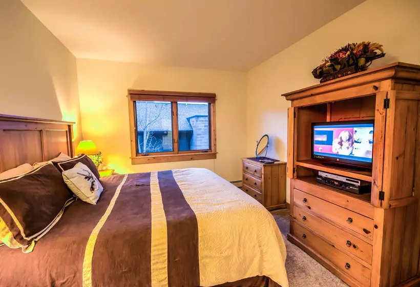 בית מלון כפרי Canyon Creek B201