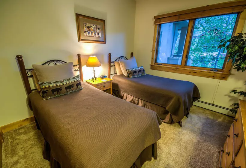 בית מלון כפרי Canyon Creek B201