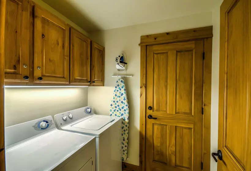 בית מלון כפרי Canyon Creek B201