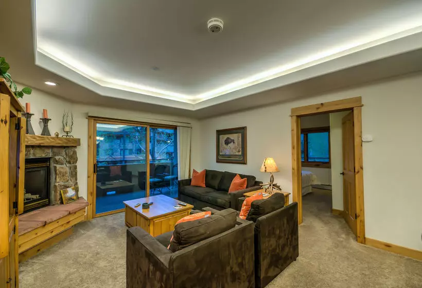 בית מלון כפרי Canyon Creek B201