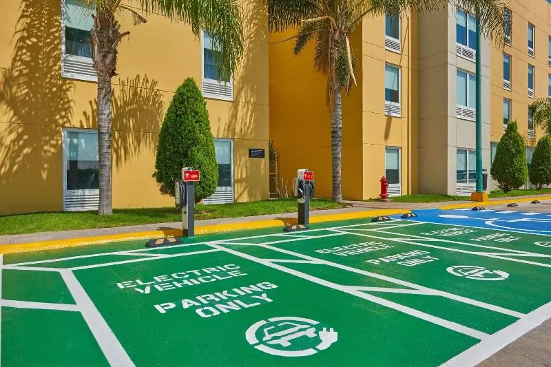 هتل City Express By Marriott San Luis Potosi Zona Industrial