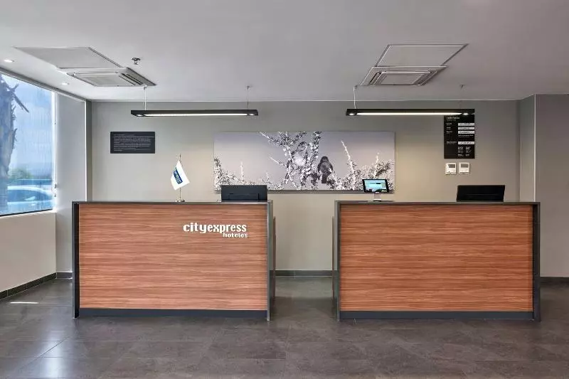هتل City Express By Marriott San Luis Potosi Zona Industrial