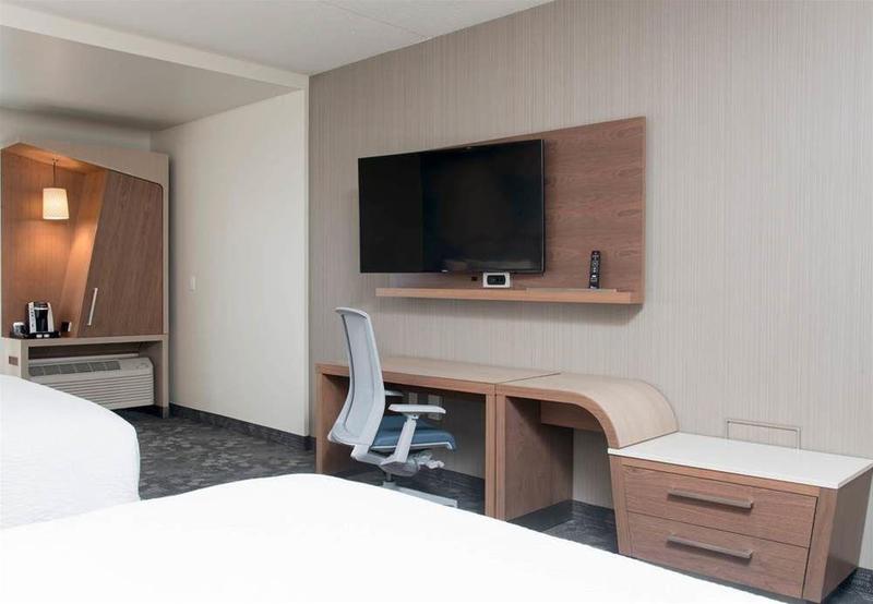 فندق Courtyard By Marriott Holland Downtown