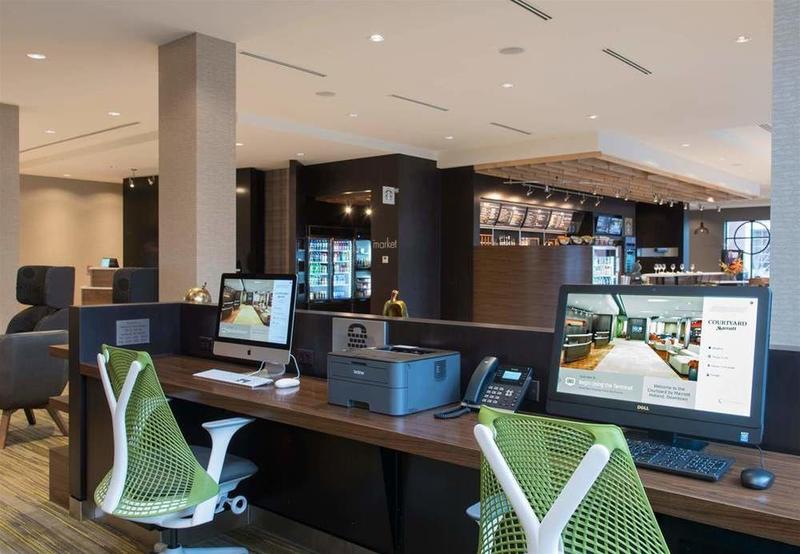 فندق Courtyard By Marriott Holland Downtown