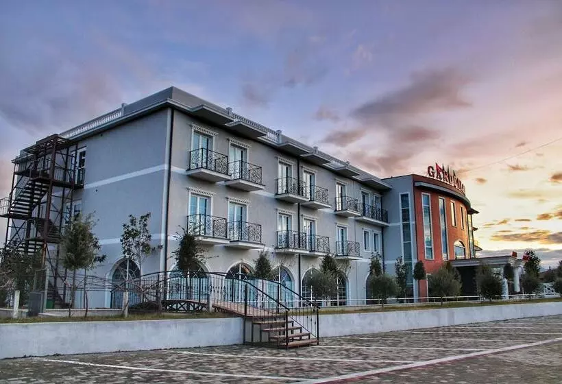 Hotel Gardenland Resort