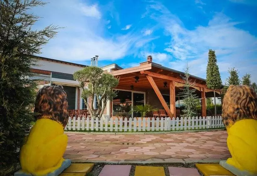 Hotel Gardenland Resort