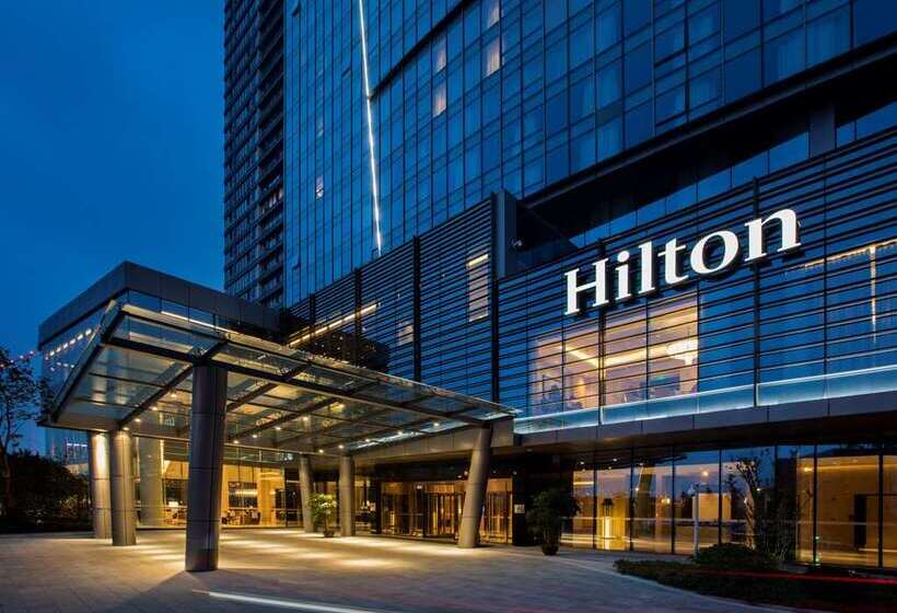 Otel Hilton Wuhan Riverside