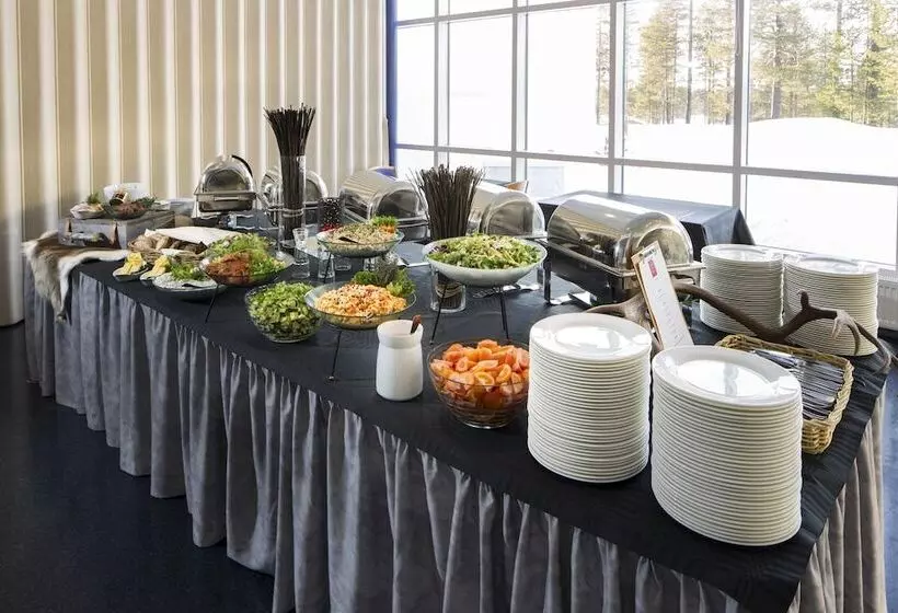 هتل Holiday Club Kuusamon Tropiikki