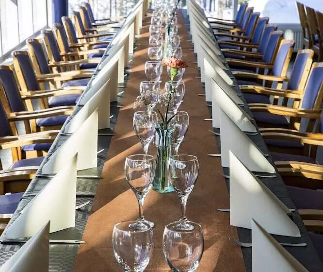 هتل Holiday Club Kuusamon Tropiikki