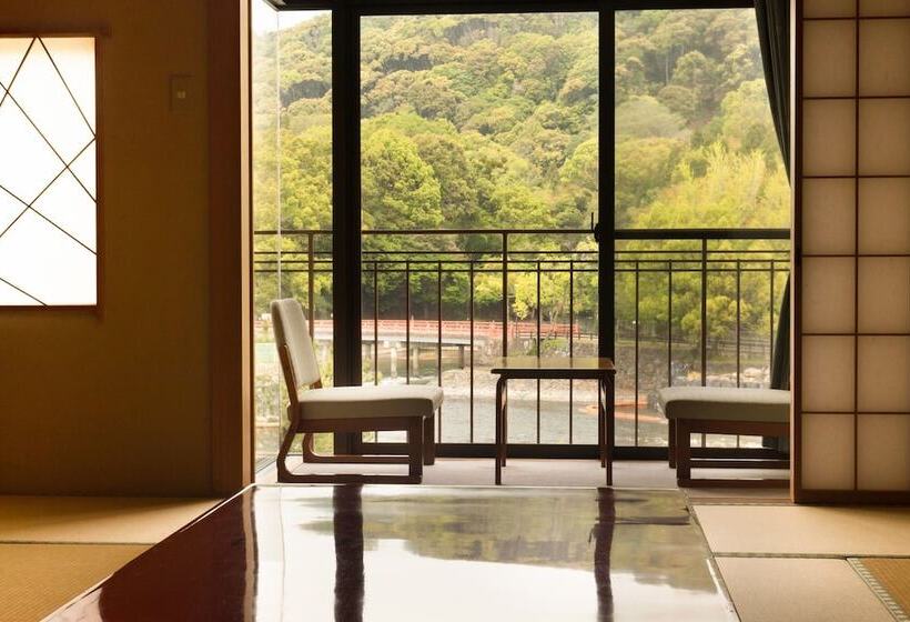 فندق Kyoto Uji Hanayashiki Ukifuneen