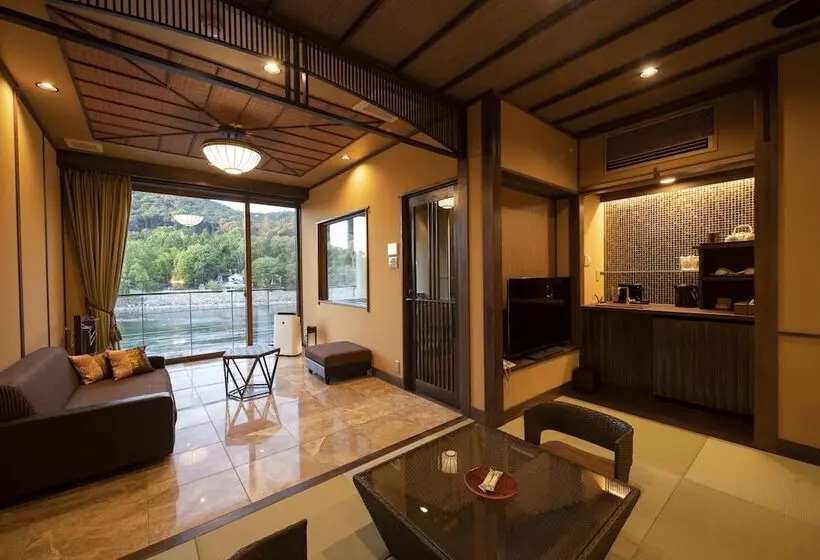 酒店 Kyoto Uji Hanayashiki Ukifuneen