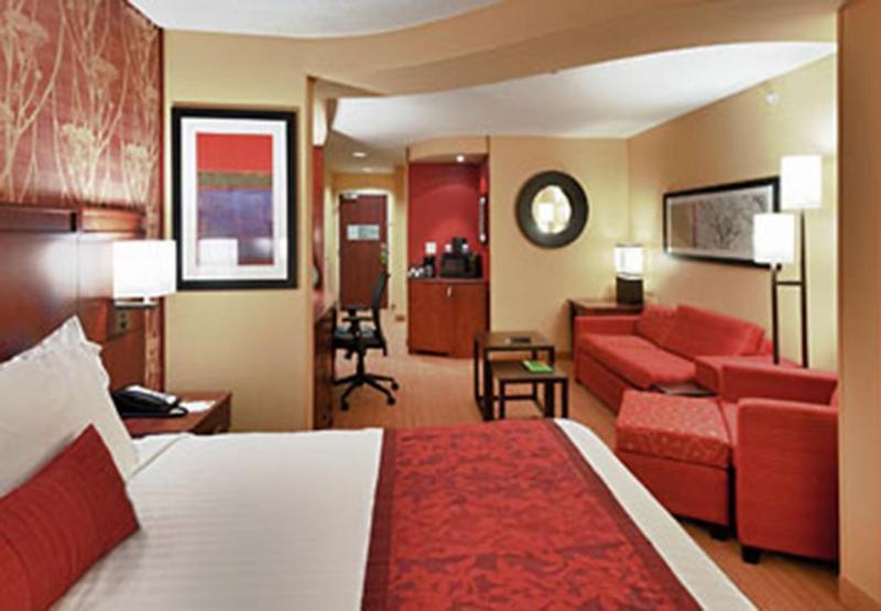 Отель Towneplace Suites By Marriott Alexandria