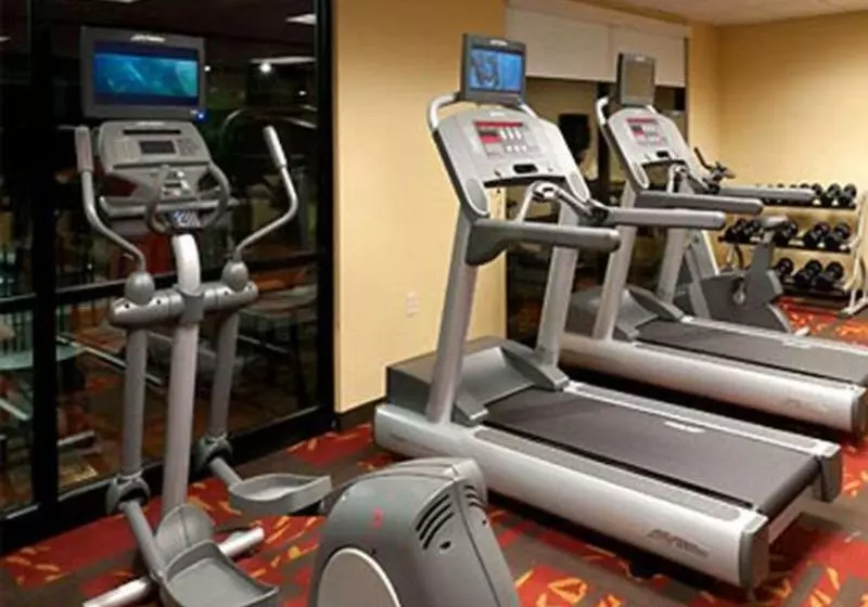 Otel Towneplace Suites By Marriott Alexandria