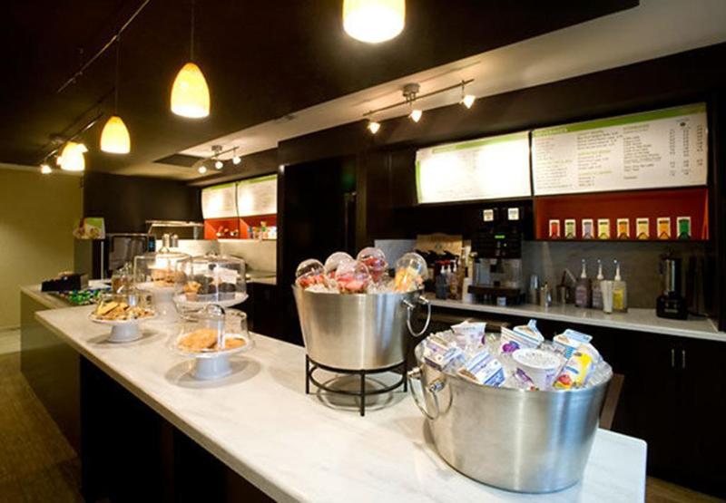 Отель Towneplace Suites By Marriott Alexandria