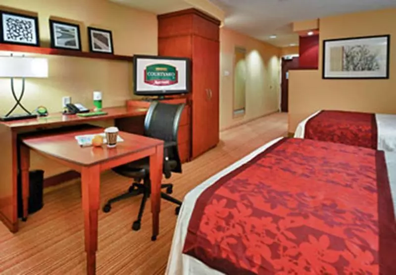 Otel Towneplace Suites By Marriott Alexandria