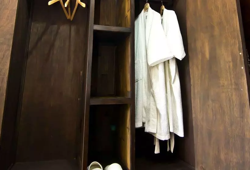 Laan Mai Fai Chang Resort