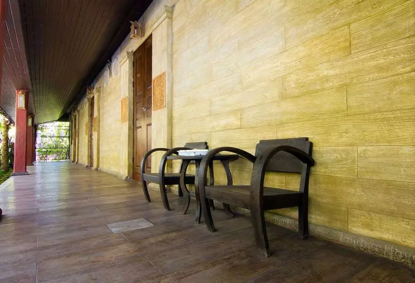 Laan Mai Fai Chang Resort