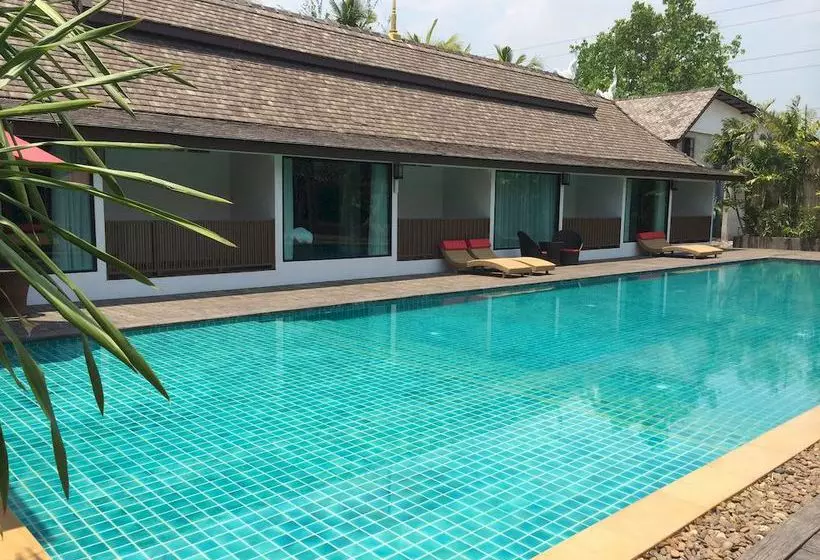 Laan Mai Fai Chang Resort