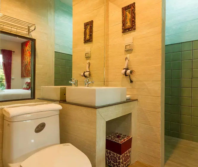 Laan Mai Fai Chang Resort