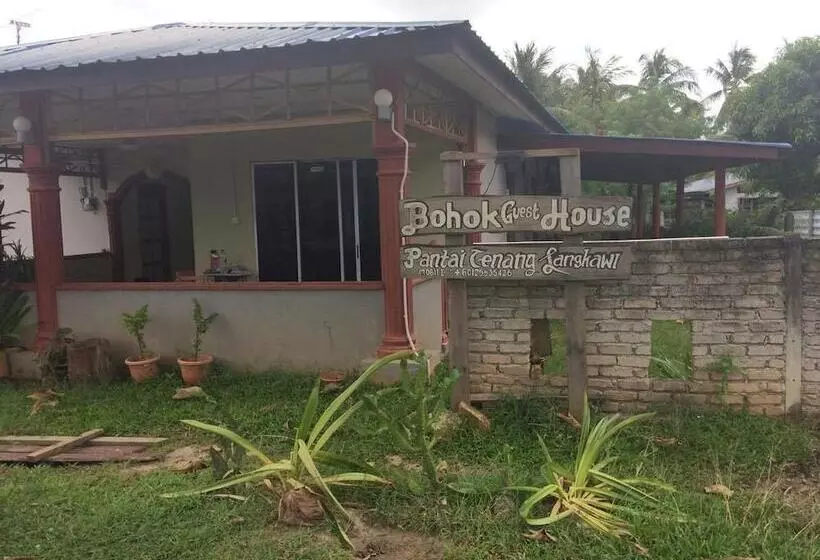 مُتل Bohok Guest House