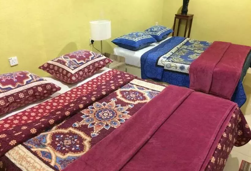 مُتل Bohok Guest House