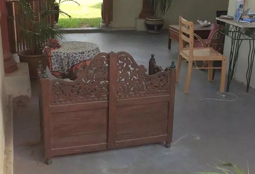 مُتل Bohok Guest House