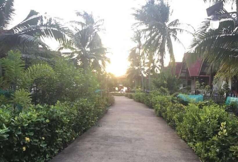 Курорт Lanta Summer House 1