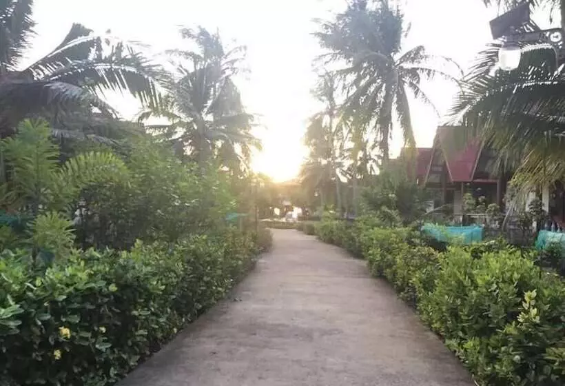 استراحتگاه Lanta Summer House 1