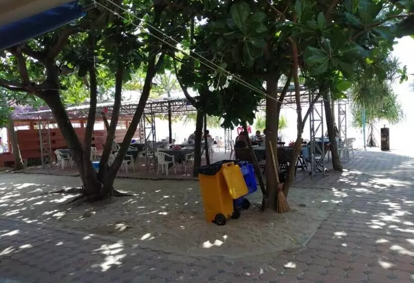 استراحتگاه Lanta Summer House 1