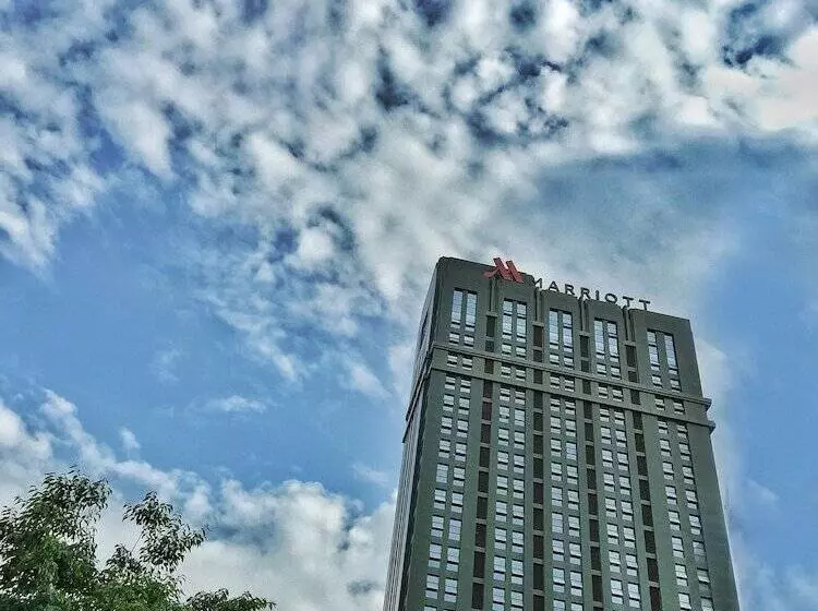 The Fairway Place, Xi An  Marriott Executive Apartments