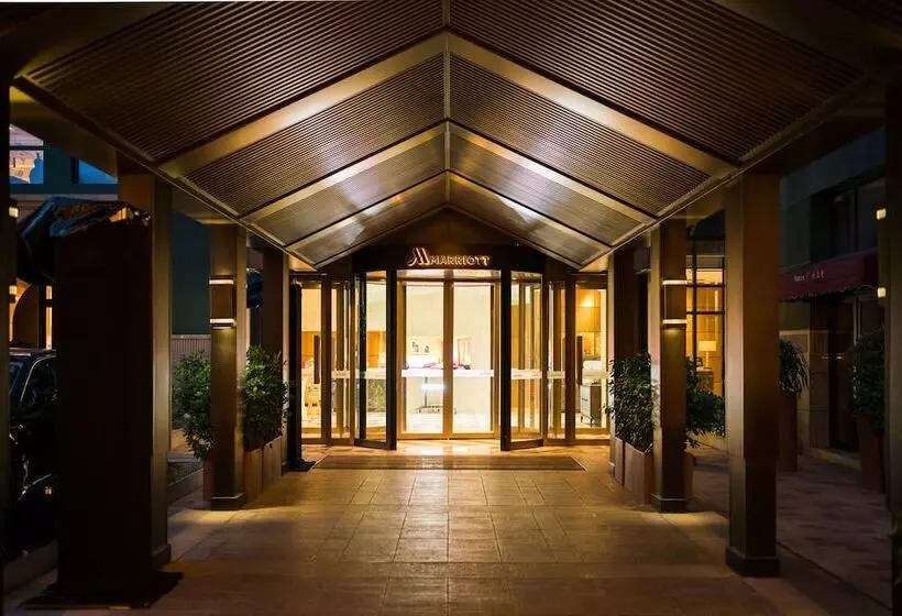 The Fairway Place, Xi An  Marriott Executive Apartments