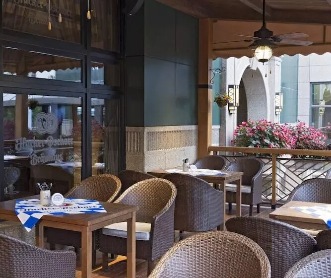 The Fairway Place, Xi An  Marriott Executive Apartments