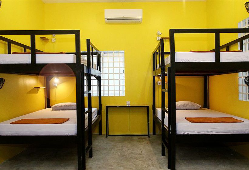 Warm Bed Hostel  Siem Reap